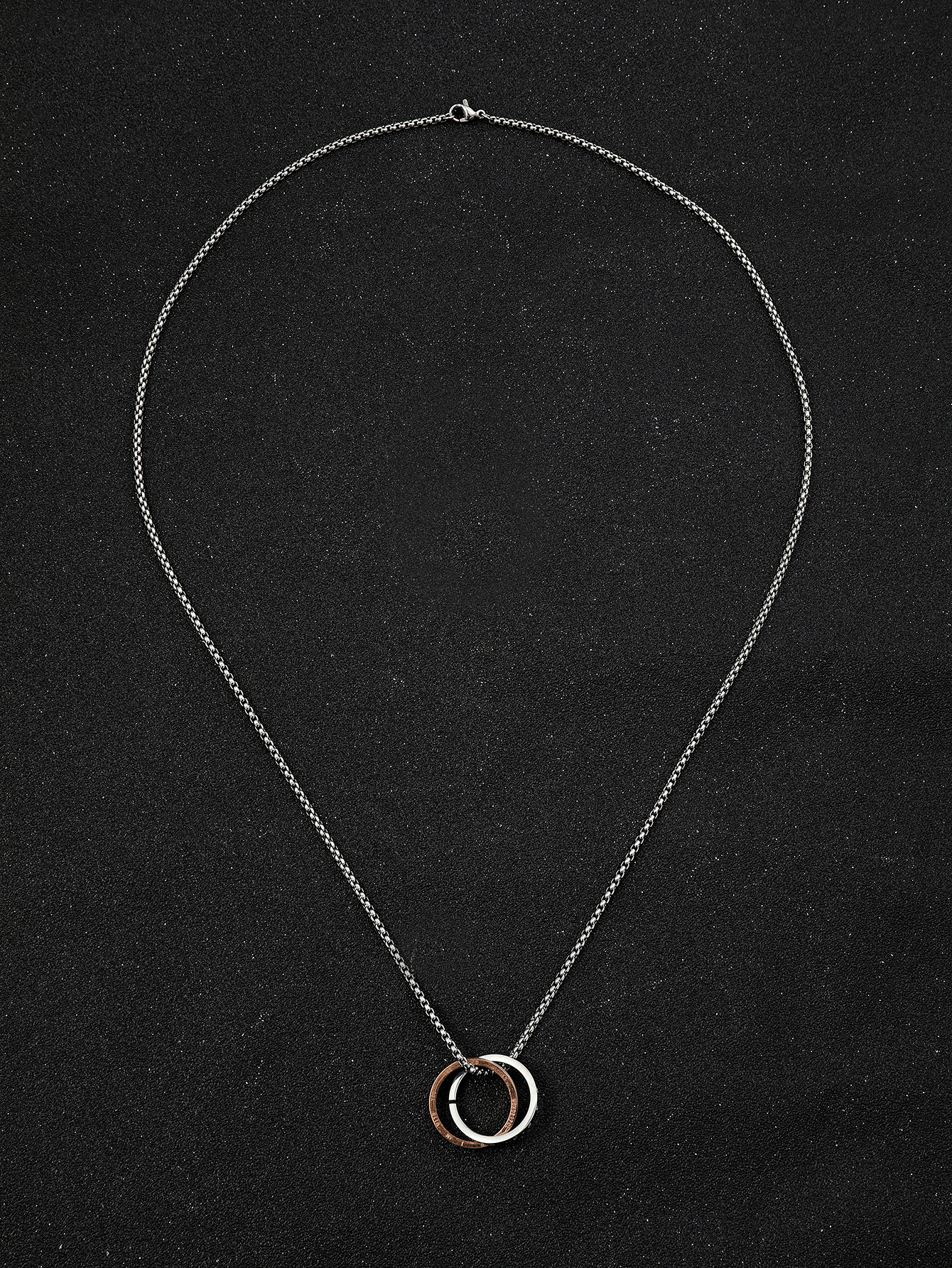 Interlocking Ring Pendant Necklace Stainless Steel Hip-hop Style_voghion.com