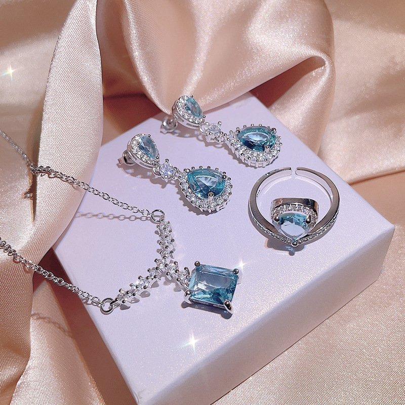 Exquisite Jewelry Women's Three-Piece Set Inlaid with Blue Zircon Ring Earrings Necklace Fashion Party Jewelry Exquisite Jewelry Women's Three-Piece Set Inlaid with Blue Zircon Ring Earrings Necklace Fashion Party Jewelry