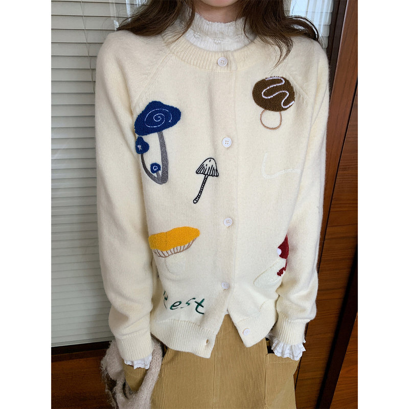 Fun mushroom embroidered knit cardigan for women, spring/autumn 2026 new style, dopamine-inspired casual top, trendy Fun mushroom embroidered knit cardigan for women, spring/autumn 2026 new style, dopamine-inspired casual top, trendy