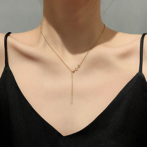 Ins trendy same style super fairy simple titanium steel necklace women's tassel pendant design geometric clavicle chain