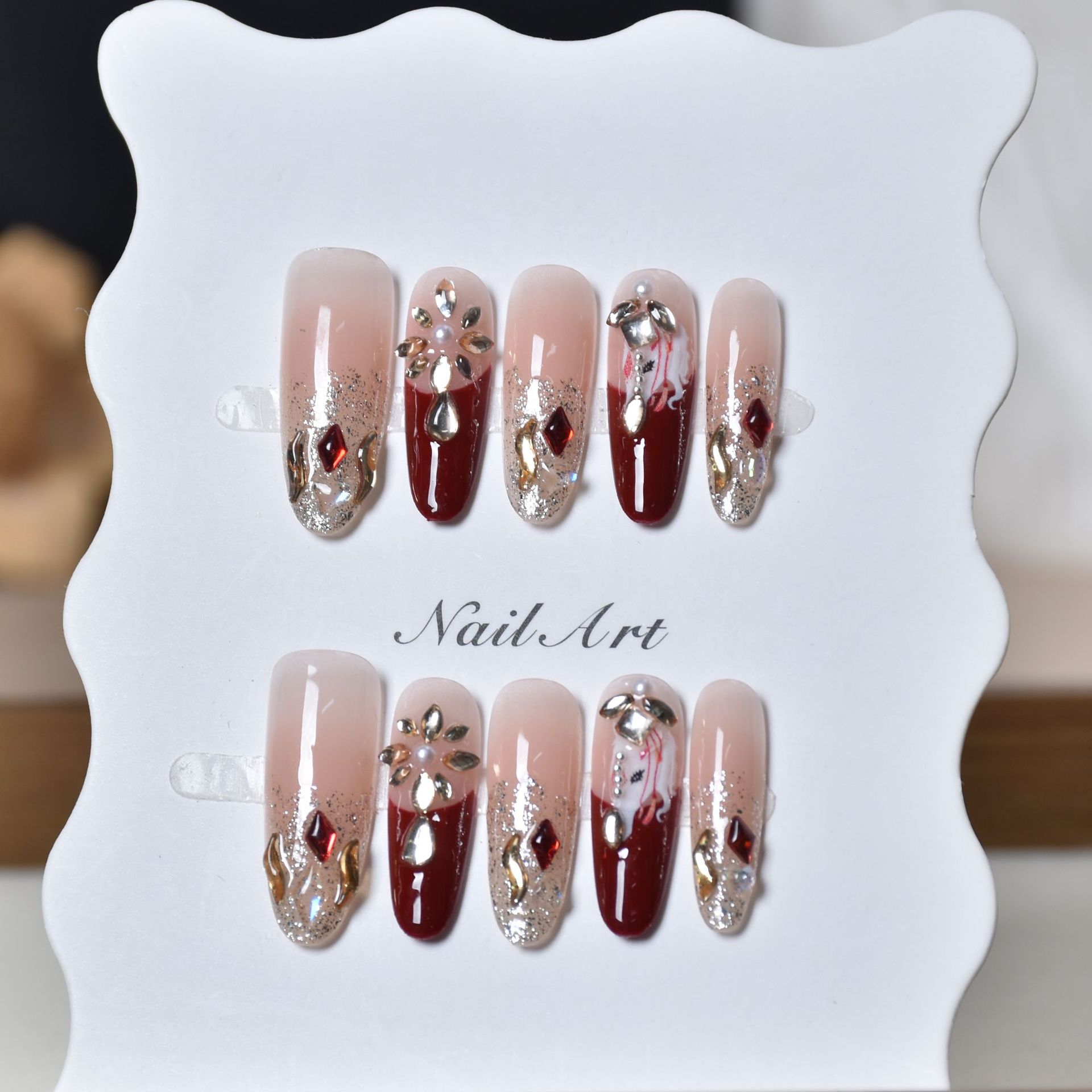 2026 Año Nuevo manicure nuevo año del caballo usar piezas de uñas productos terminados parches de uñas hechos a mano parches de uñas falsas
