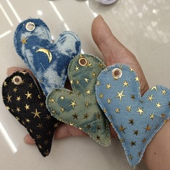 個性的な水洗いデニムの星の愛のDIYの手作りの数珠はキーチェーンの掛け物のアクセサリーの部品を包みます。