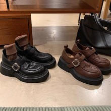 葡萄妈秋冬新款水洗马皮圆头英伦风一脚蹬粗跟乐福单鞋小皮鞋女