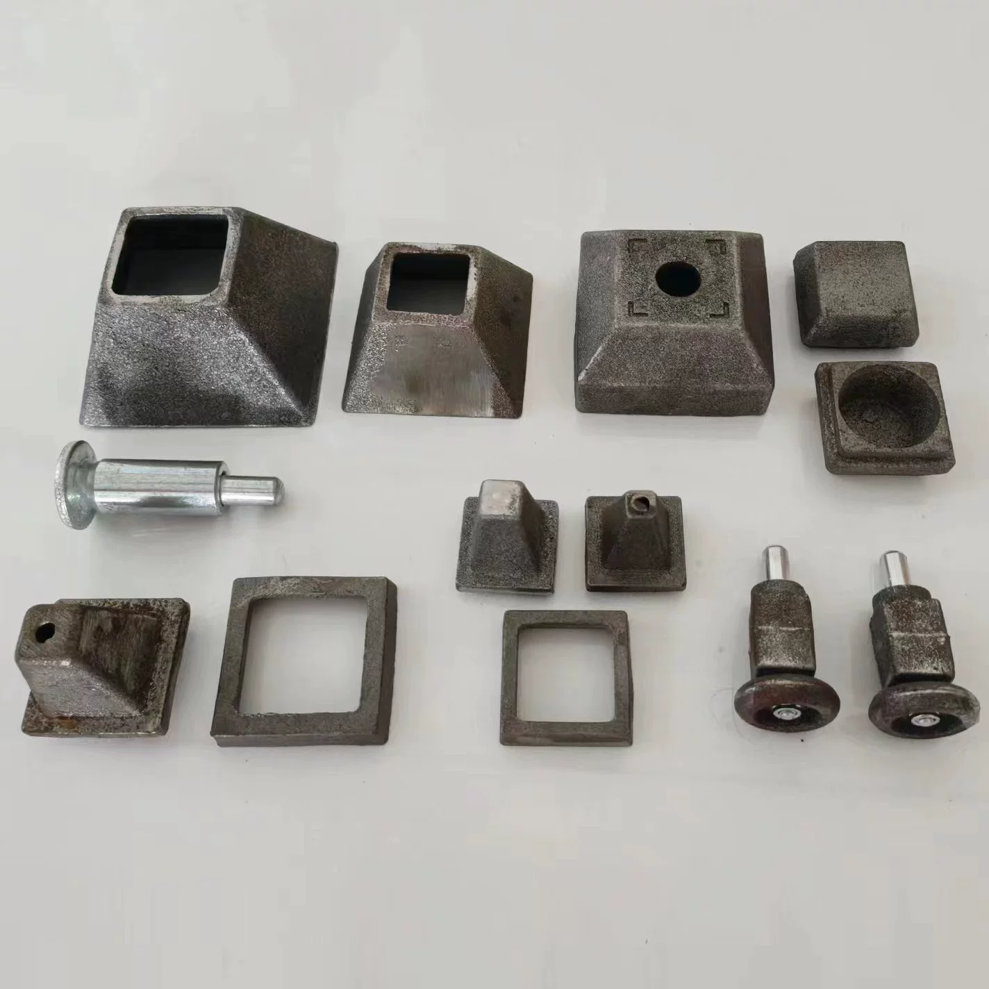 Металлическая полка из литой стали, коническая штабелированная чаша для ног, квадратная трубка, нижняя ножка, рабочее оборудование, пружинная защелка, чугунная чашка для ног, лодыжка