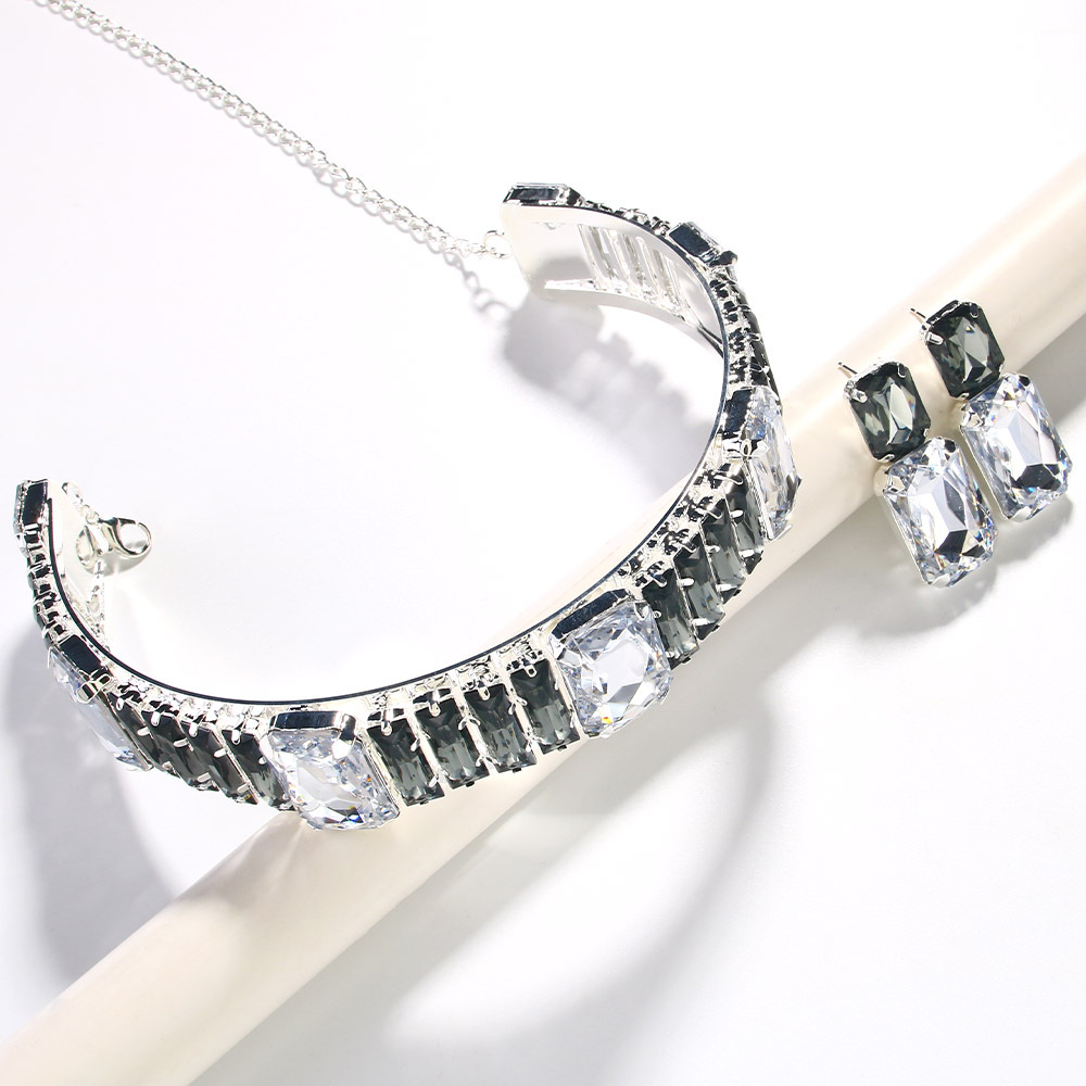 Europeo y americano elegante joyería traje de alto grado exagerado cuadrado collar simple pendientes joyería conjunto de joyas