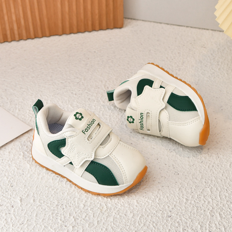 Zapatos para niños pequeños 2025 otoño zapatos para niños antideslizantes zapatos de red de mujer transpirables de suela suave para niños