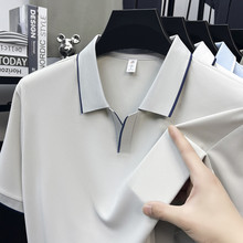 �ļ���ʿ����polo����ɫ�������а���T��������ʱ����װ��Ÿ��T��