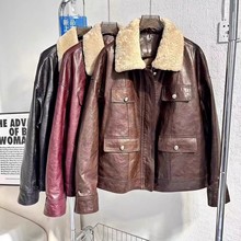 海宁2025冬季羊羔毛领油蜡真皮绵羊皮羽绒宽松百搭夹克短款外套女