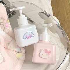 クリエイティブな詰め替えボトル、かわいくて見栄えの良いプレス式空ボトル、シャワージェル詰め替えボトル、ローションボトル、家庭用手指消毒剤