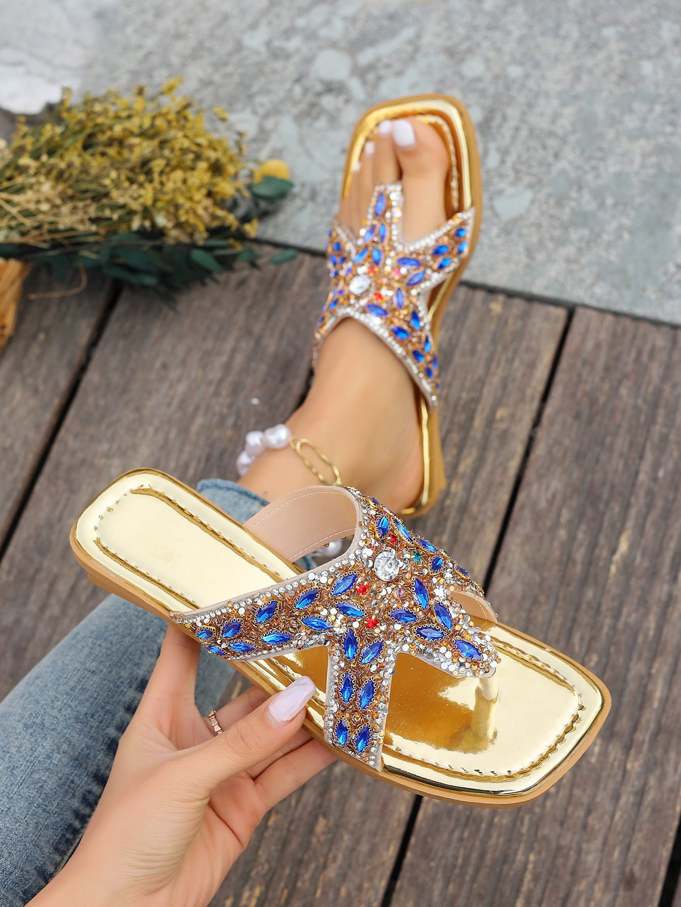 Sandały w stylu boho z diamentami płaskie damskie klapki_voghion.com
