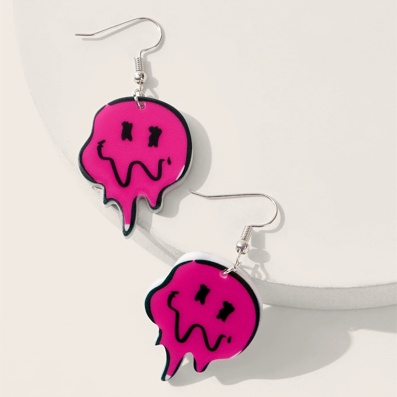 Amazon трансграничные новые серьги-смайлики с героями мультфильмов, персонализированные креативные акриловые двусторонние