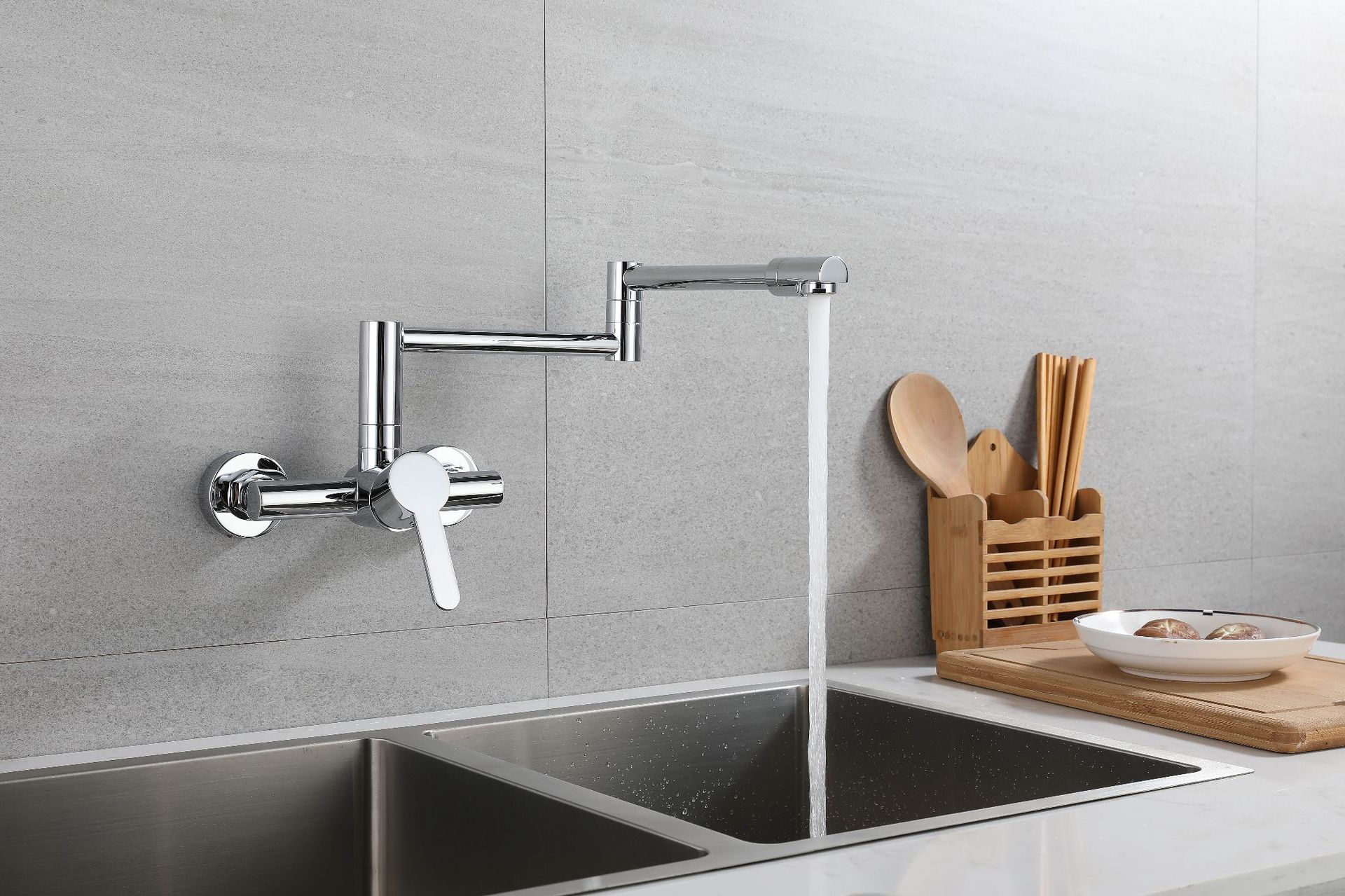 Brass built-in faucet, cold and hot water, bathroom basin, balcony, kitchen electroplated sink, universal folding Application Scenario