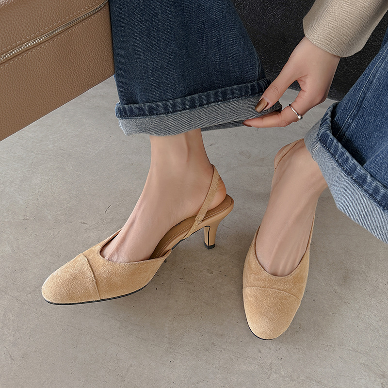 CHIKO Drew Round Toe Kitten Heels Slingback Shoes display picture 1