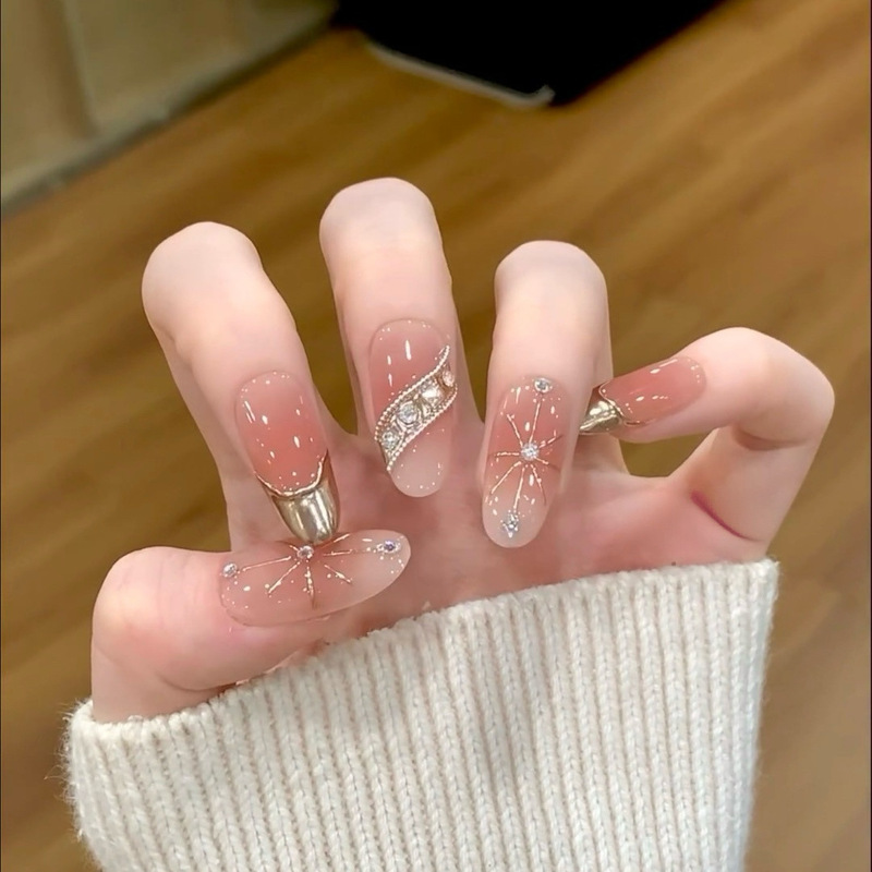 Purely Handmade Wearable Nails with Baroque Girl Style, Sparkling Zircon, Gradient Design, and High-End Feel