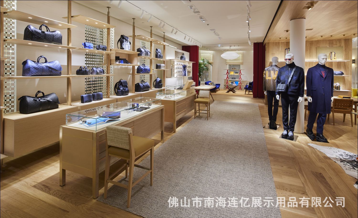 商场高端奢侈品牌展示柜皮具包包展示架多层精品手表中岛玻璃展柜-阿里巴巴