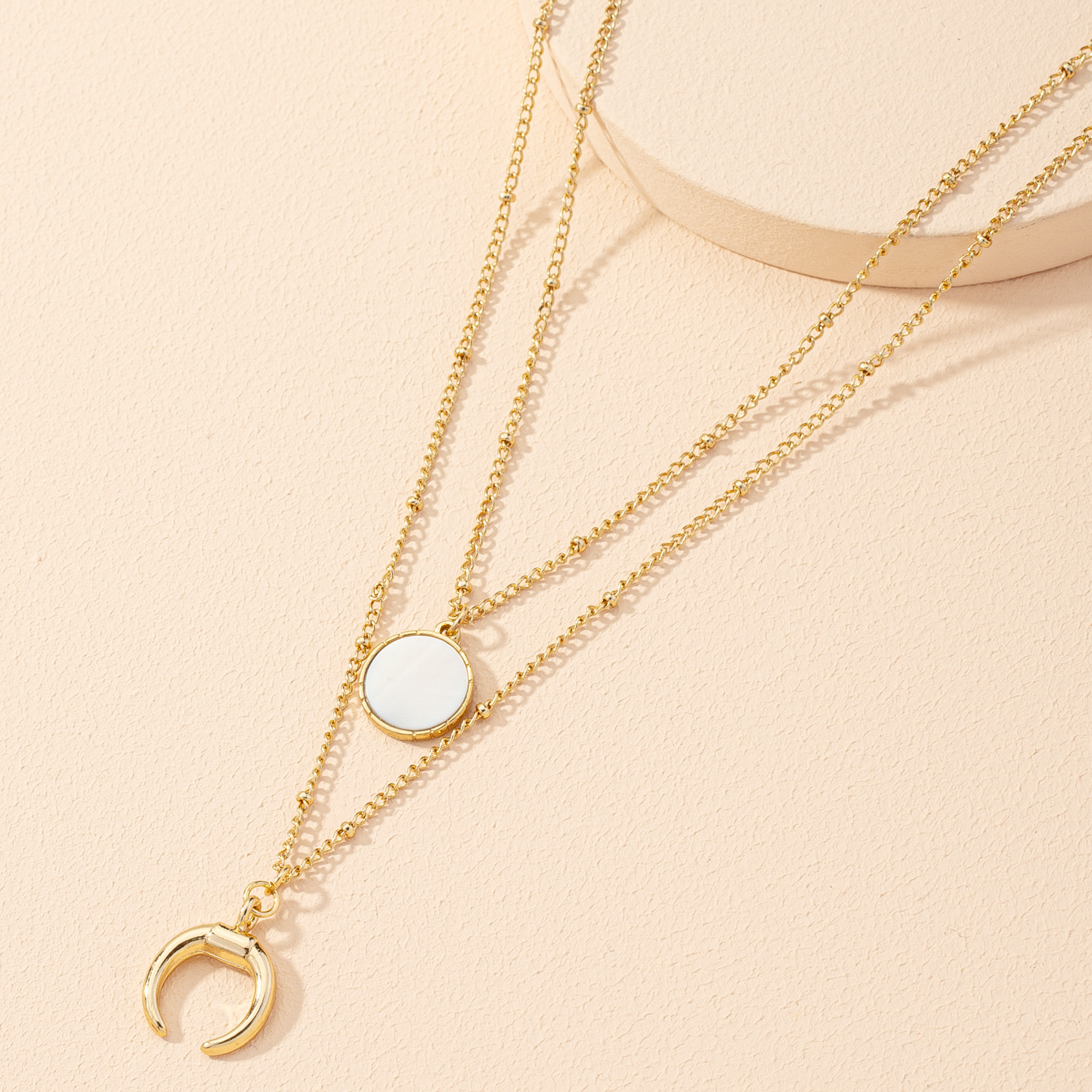 simple moon pendant necklace