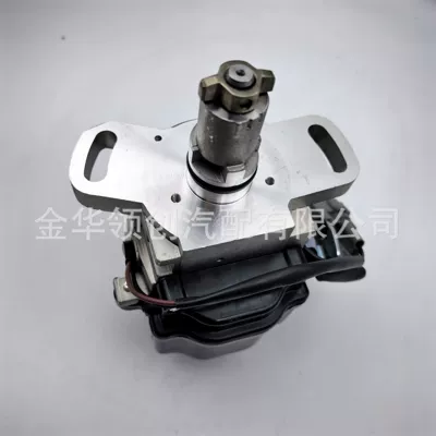 In stock, high-quality distributor 19020-11400, suitable for TOYOTA (2+4) ignition systems