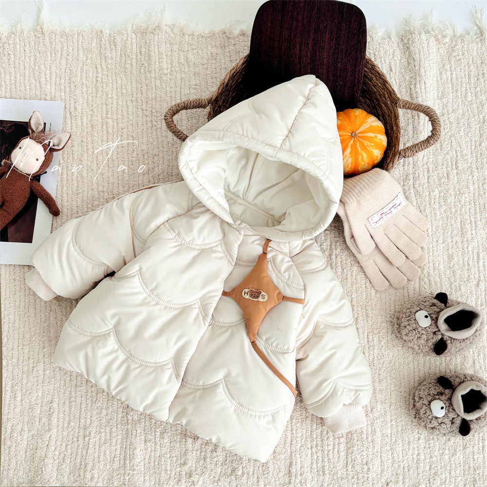2024 nuevo bebé de invierno, estilo occidental, cálido, cómodo y grueso, lindo abrigo de bebé, abrigo de algodón grueso, ropa exterior