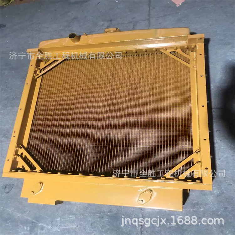 批发D65E推土机水箱14X-03-11214 涡轮增压器 起动机 发电机