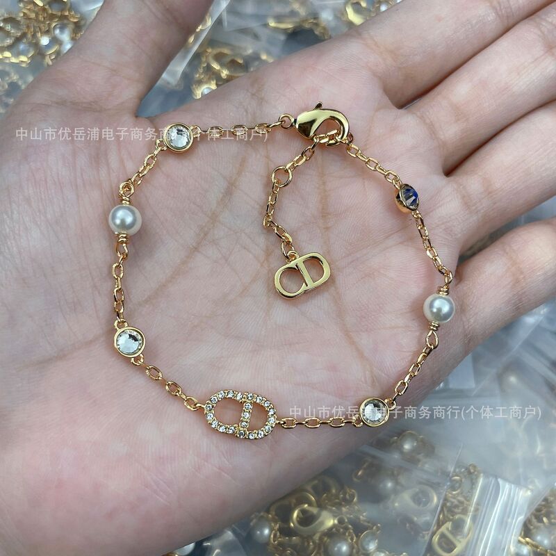 Authentic Real-Shot D&G Letter Cd Full Diamond Pearl Bracelet for Women, Fashionable Versatile Bracelet for Women Wholesale Dropshipping