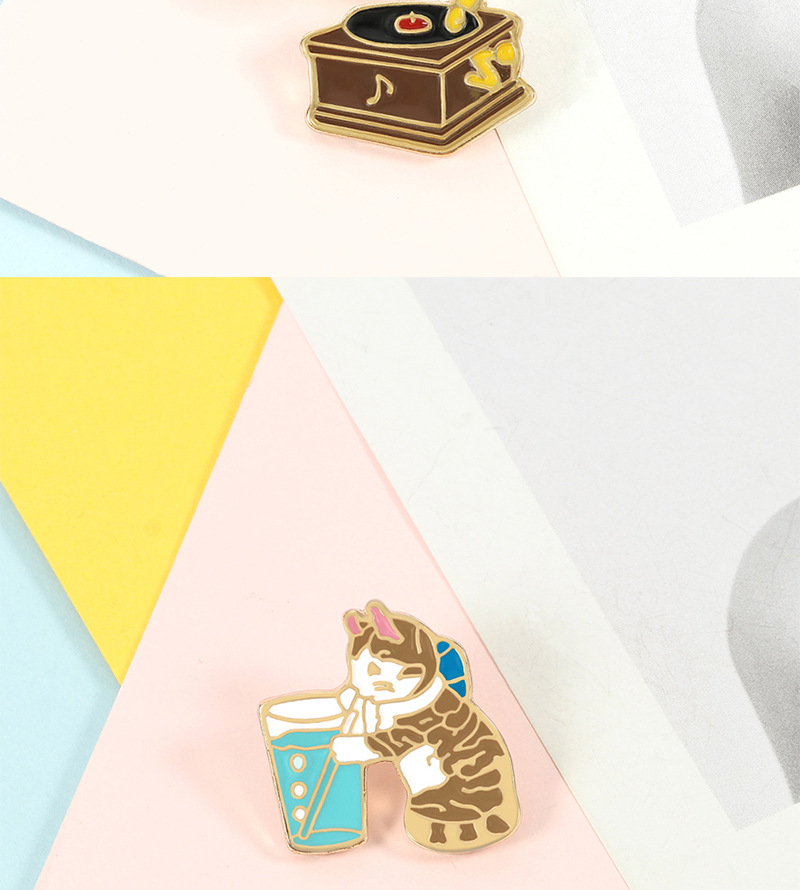 11g Weight Brooches Classification Holiday, Daily Occasion Alloy Material Animal Pattern Unisex Gender Enamel Design Cartoon Style, Cute Style Cartoon Style Cute Pin Animal Alloy Enamel Unisex Brooches 1