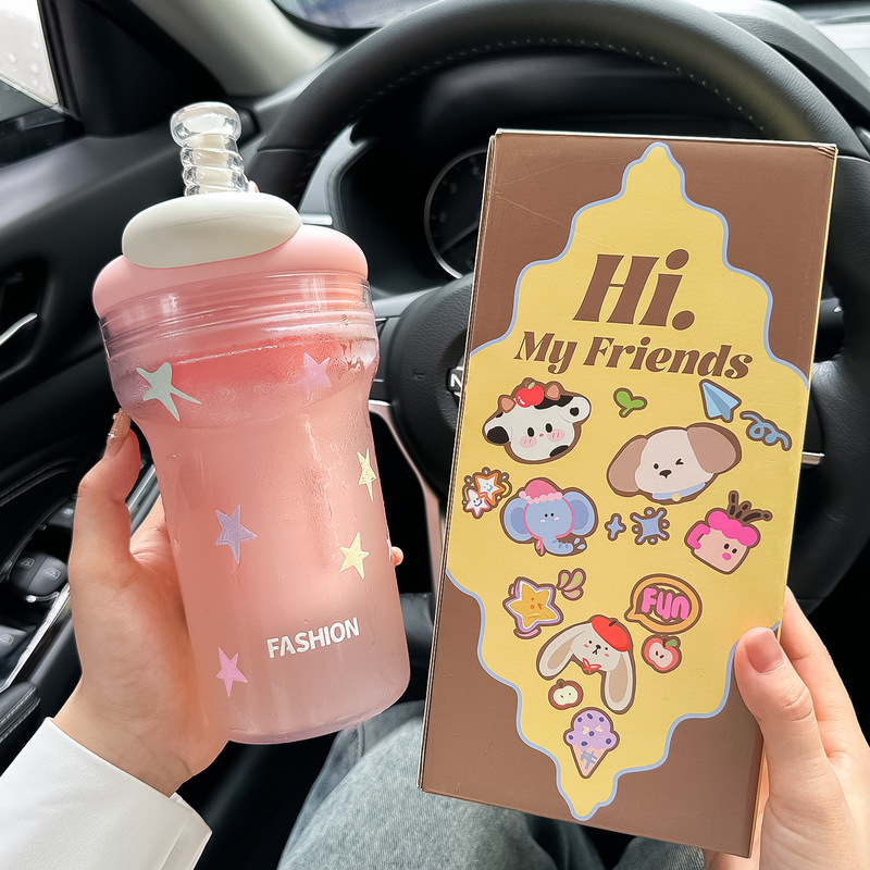 ウォーターカップ夏の女の子の見栄えの良いトリタンストローカップ 2025 新しい大容量ポータブルプラスチックカップ外出用|undefined