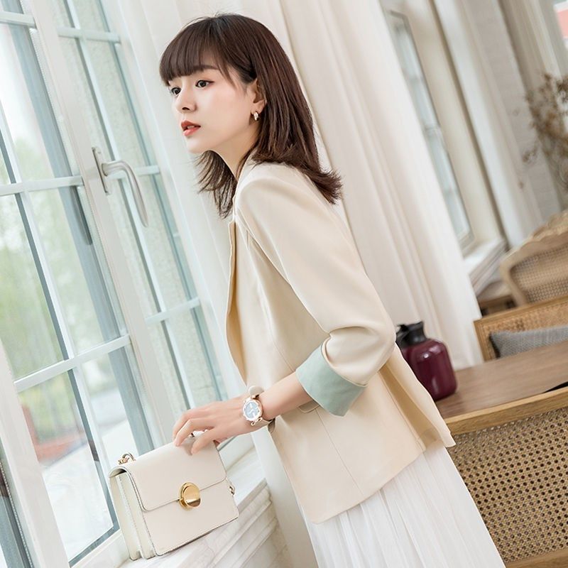 Thin Small Suit Jacket Women's Summer Small Spring and Autumn 2024 New Elegant All-match Seven-sleeve French Small Suit