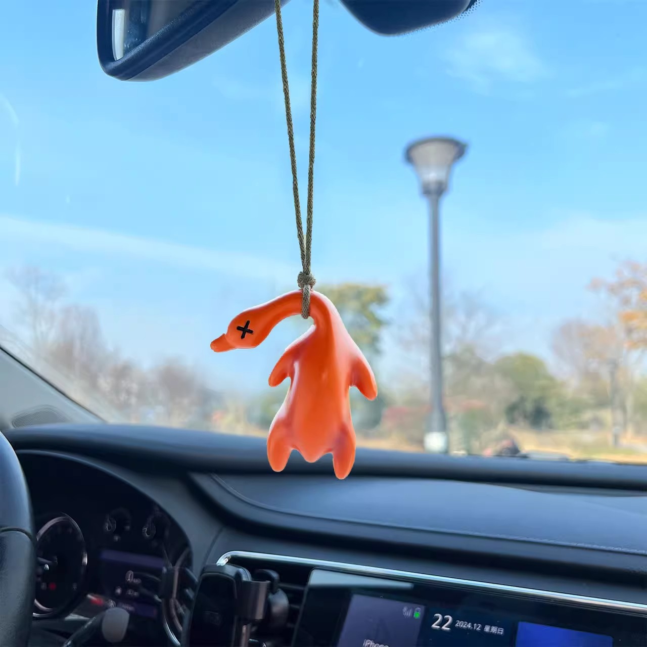 Colgante de coche de pato asado que cambia de color, lindo nicho, divertido, colgante de coche de viento, decoración de ganso grande que cambiará de color