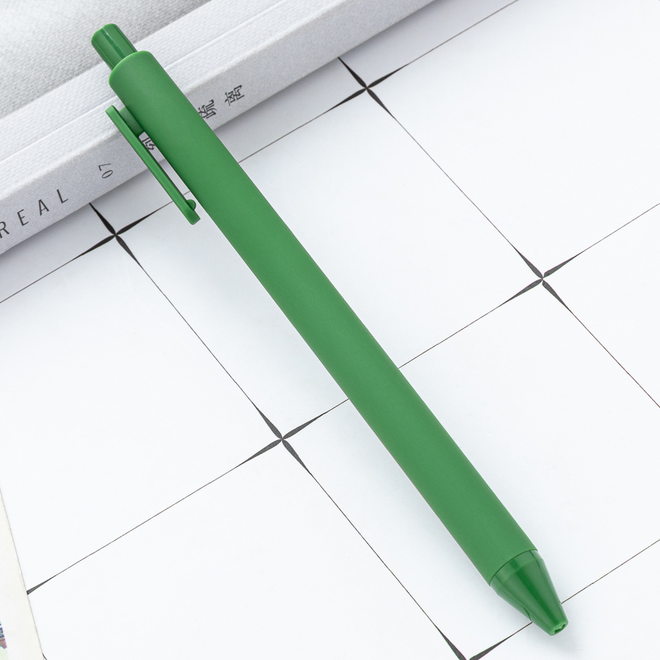 alto valor facial de color macarón bolígrafo de plástico de presión de papelería para estudiantes bolígrafo de imprimir logotipo bolígrafo de goma