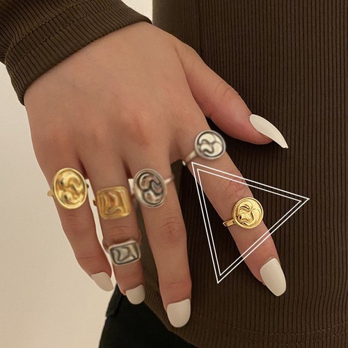 Stylish European and American-style chic trendy new gold ring—creative, versatile, and perfect for influencer bloggers and their fans as a matching accessory.
