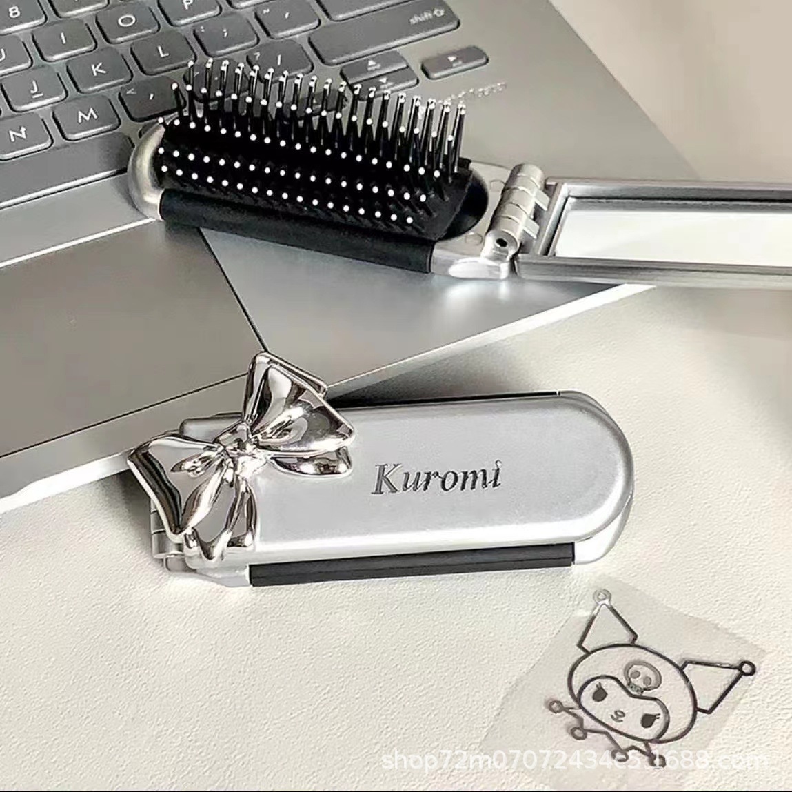 Nueva lindo Sanrio plegable perro Pacha Hello Kitty estudiante portátil espejo cosmético cojín de aire peine