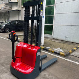 厂家直销1.5吨2吨电动堆高车堆垛车电动托盘叉车
