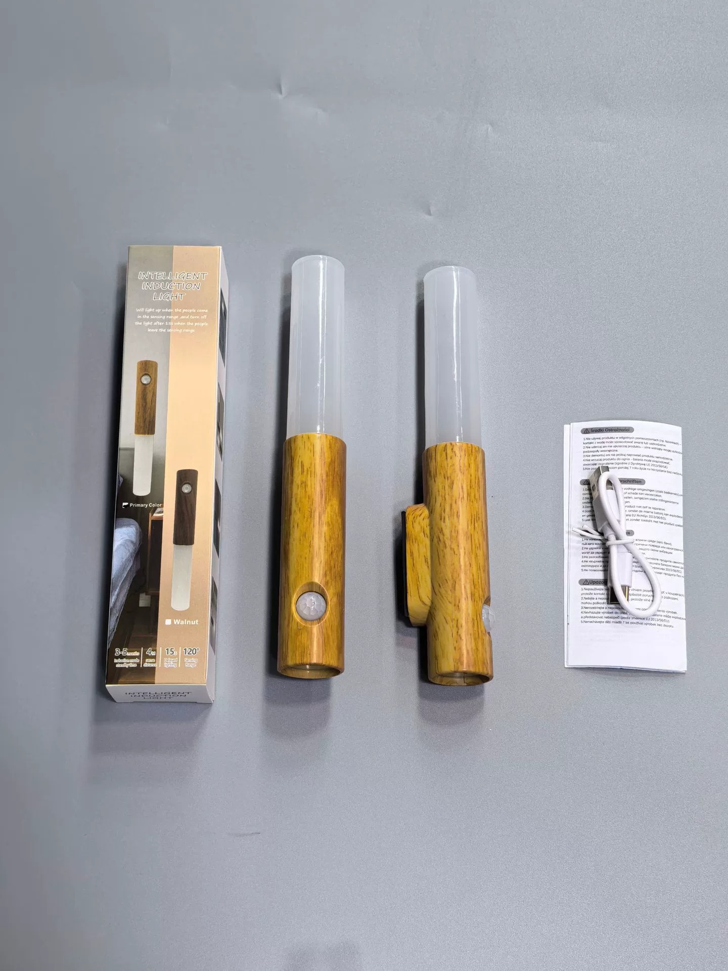 Transfronterizo nueva lámpara de pared de absorción magnética inducción de movimiento humano lámpara led instalación segura de absorción magnética conveniente luz nocturna