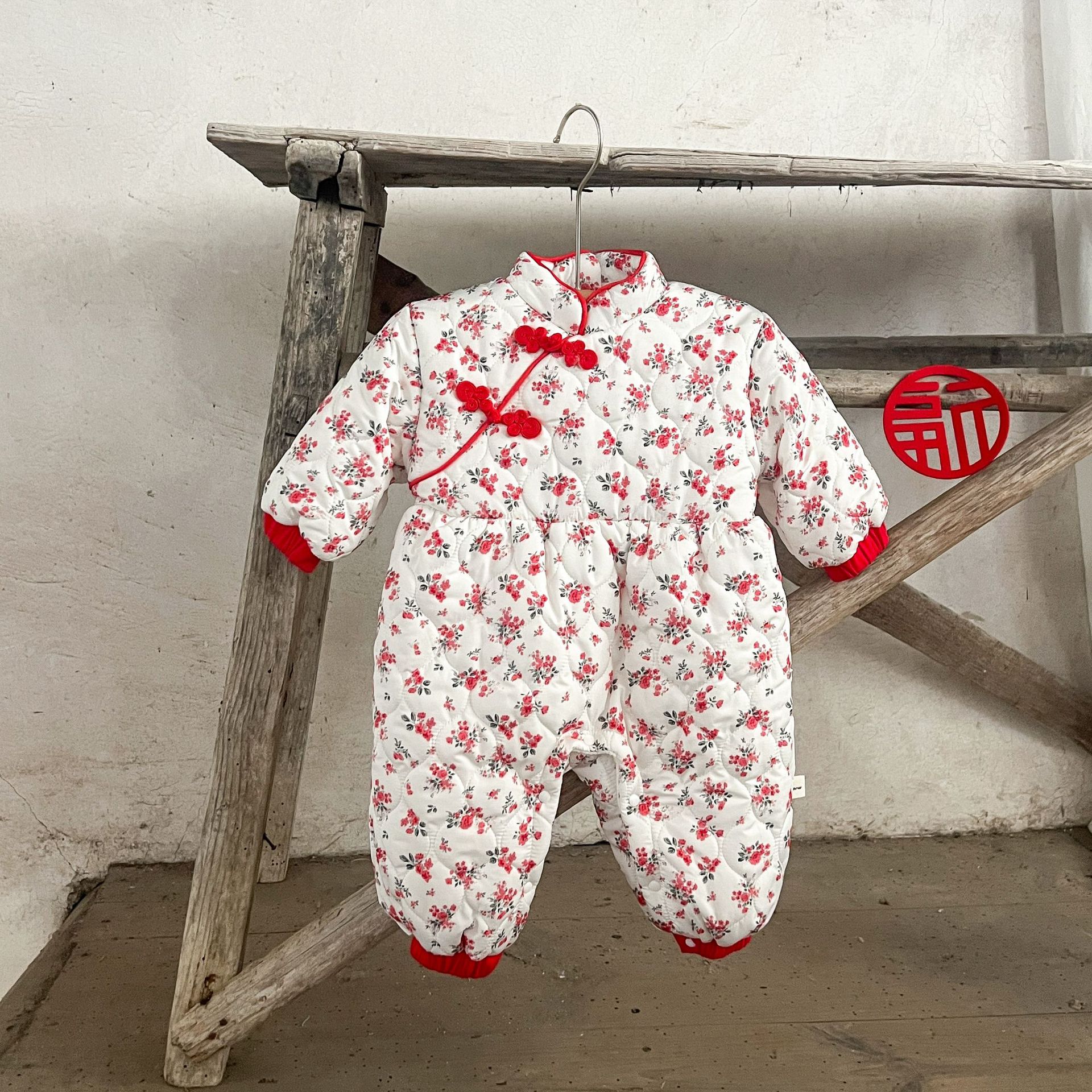 Niñas de invierno Tang estilo de lana forrada acolchado mono mameluco ins estilo chino floral engrosada mameluco caliente