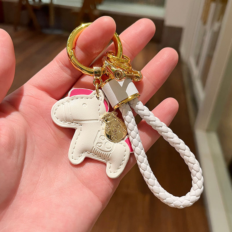 すぐにお金のあるキーホルダーの創意的な個性が精巧で、男女カップルのペンダントが可愛いです。|undefined