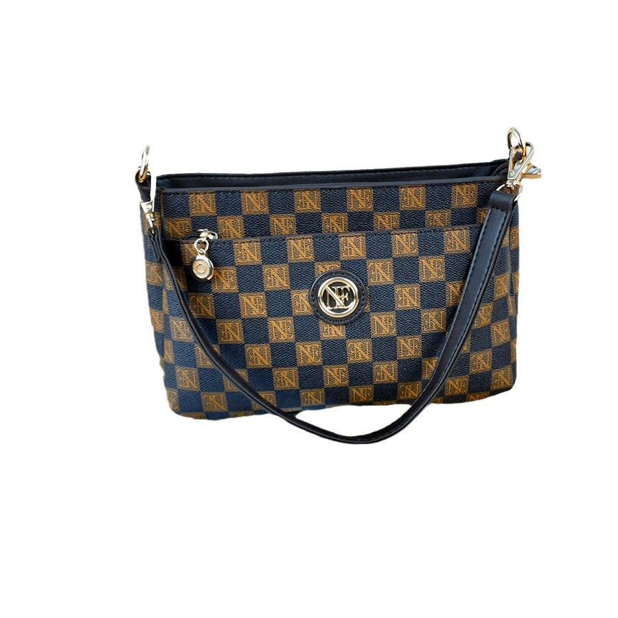 속옷 가방 여성의 2023 새로운 패션 크로스 바디 유행 한국 스타일 대용량 질감 유행 어깨 가방