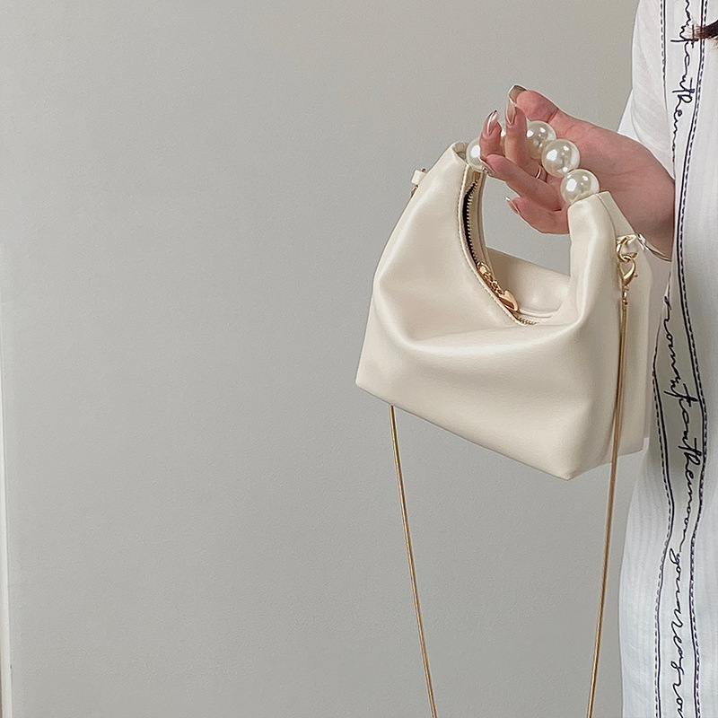 Small Bag High-end Pearl Handbag Women's 2024 New Mini Chain Shoulder Crossbody Small Bag Dumpling Bag Small Bag High-end Pearl Handbag Women's 2024 New Mini Chain Shoulder Crossbody Small Bag Dumpling Bag