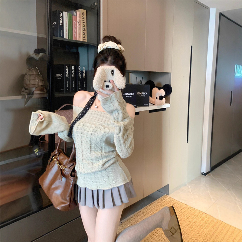温柔气质一字肩别致针织衫女2025早秋辣妹纯色设计感百搭长袖上衣|undefined