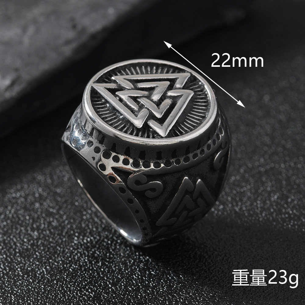 Anillo de hombre retro transfronterizo nórdico anillo triangular de fundición anillo de viento punk joyería de acero inoxidable al por mayor