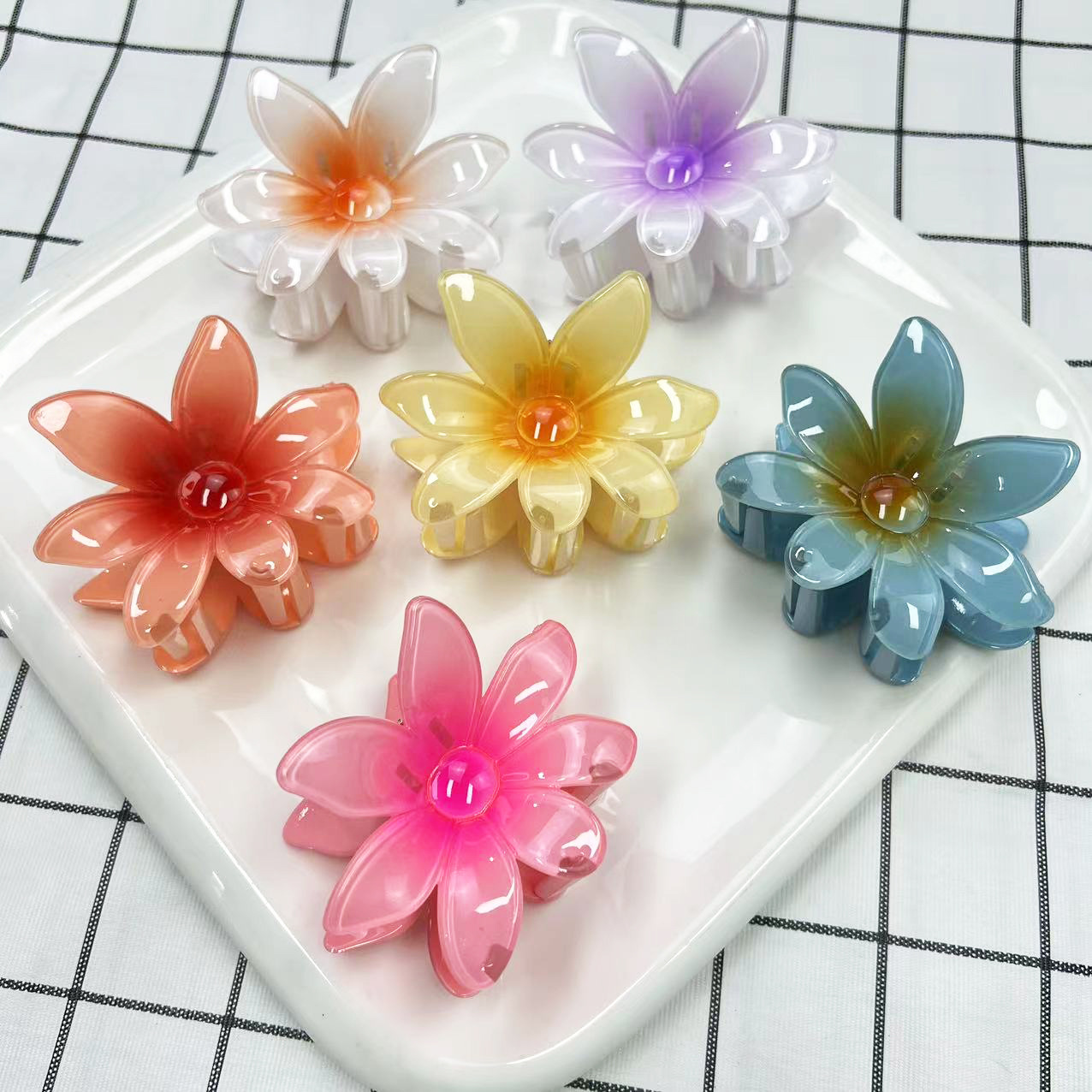 Plumeria Pattern All Seasons Season Elegant Lady Women's Plumeria Resin Hair Claws