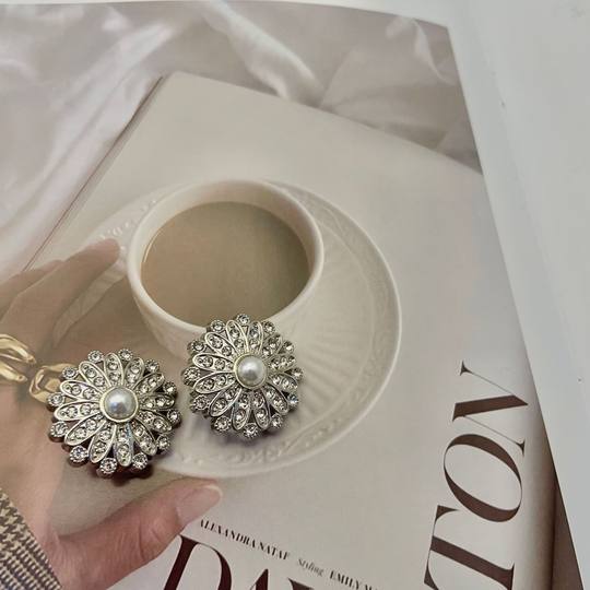 Buttons Wholesale Spot New Umbrella Pearl Diamond Flower-shaped Retro Style Metal Button Coat Trenchcoat Decorative Buckle