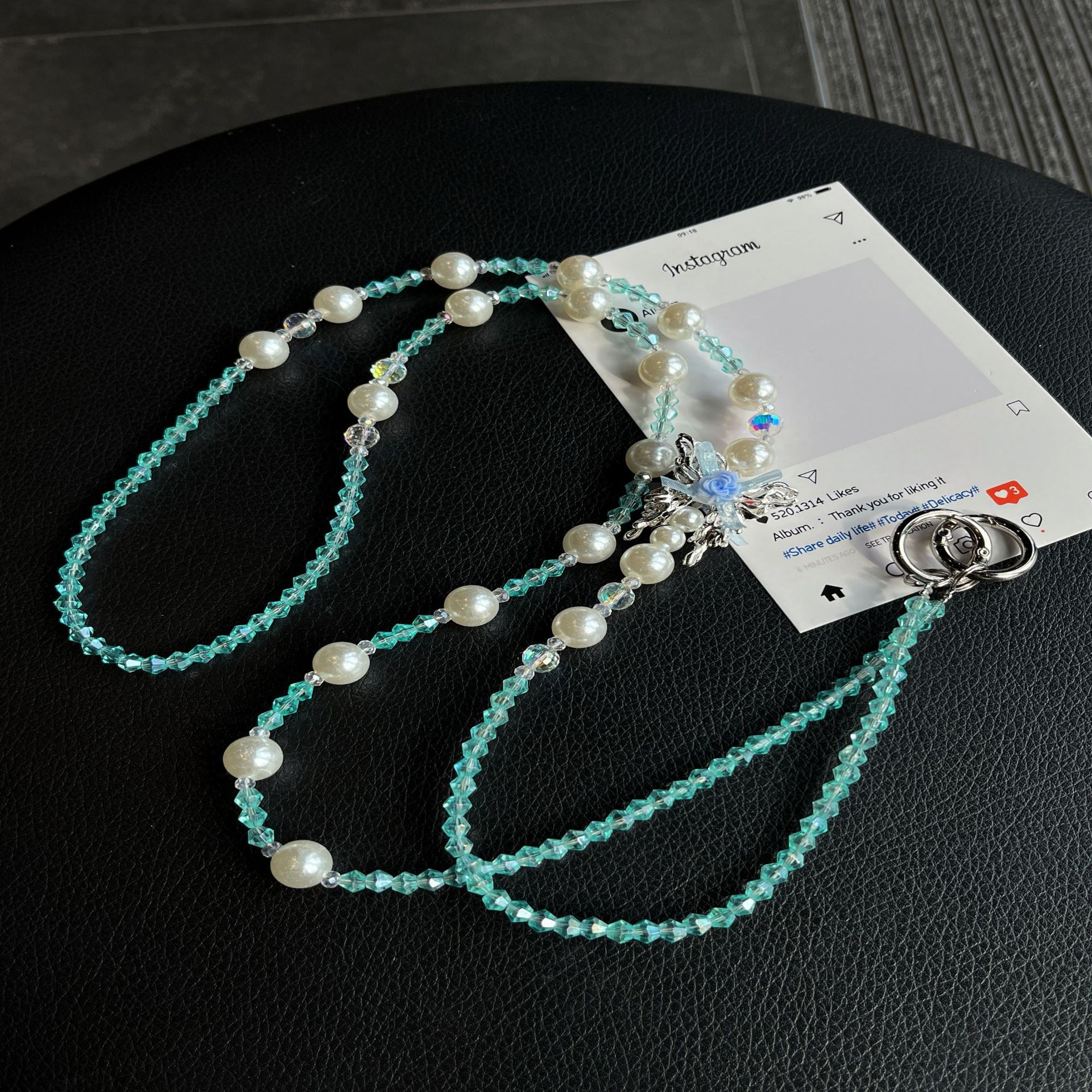 Cadena de teléfono móvil de mensajero cuerda de cadena larga de verano nuevo colgante de cuentas de perlas de cristal hecho a mano amor diamantes de imitación circón