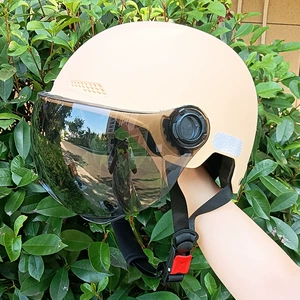 Saviron New National Standard 3C Certified Electric Scooter Helmet for Women in Autumn and Winter, Summer Sun Protection Safety Helmet for Men