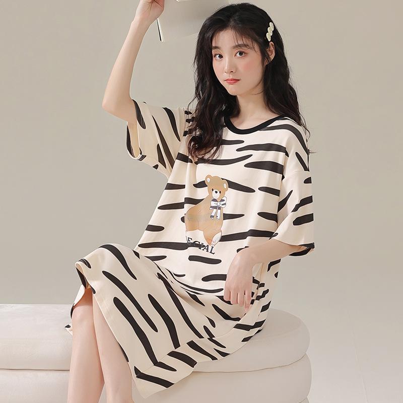 줄무늬 곰 잠옷