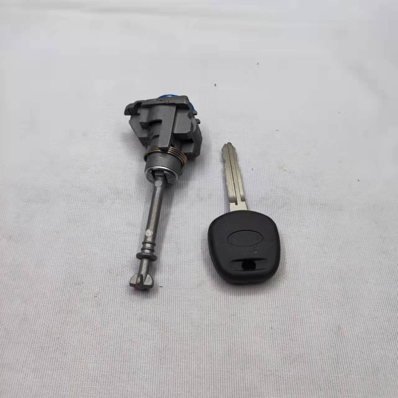 Adecuado para Toyota puerta cerradura cilindro Camry cerradura cilindro cerradura del coche cilindro gran cantidad congusted