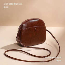 2025时尚新款女士复古潮流小包简约贝壳拉德单肩包女斜挎包图片色