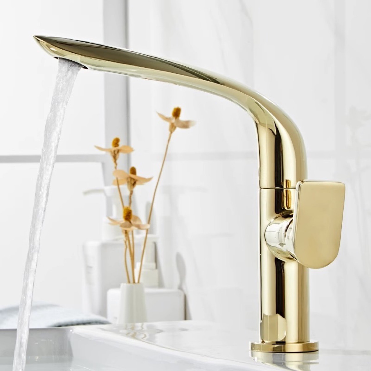 Nordic Brushed Gold Color Faucet Hot and Cold All Copper Washbasin Washing Table Basin Faucet Bathroom Washing Washbasin