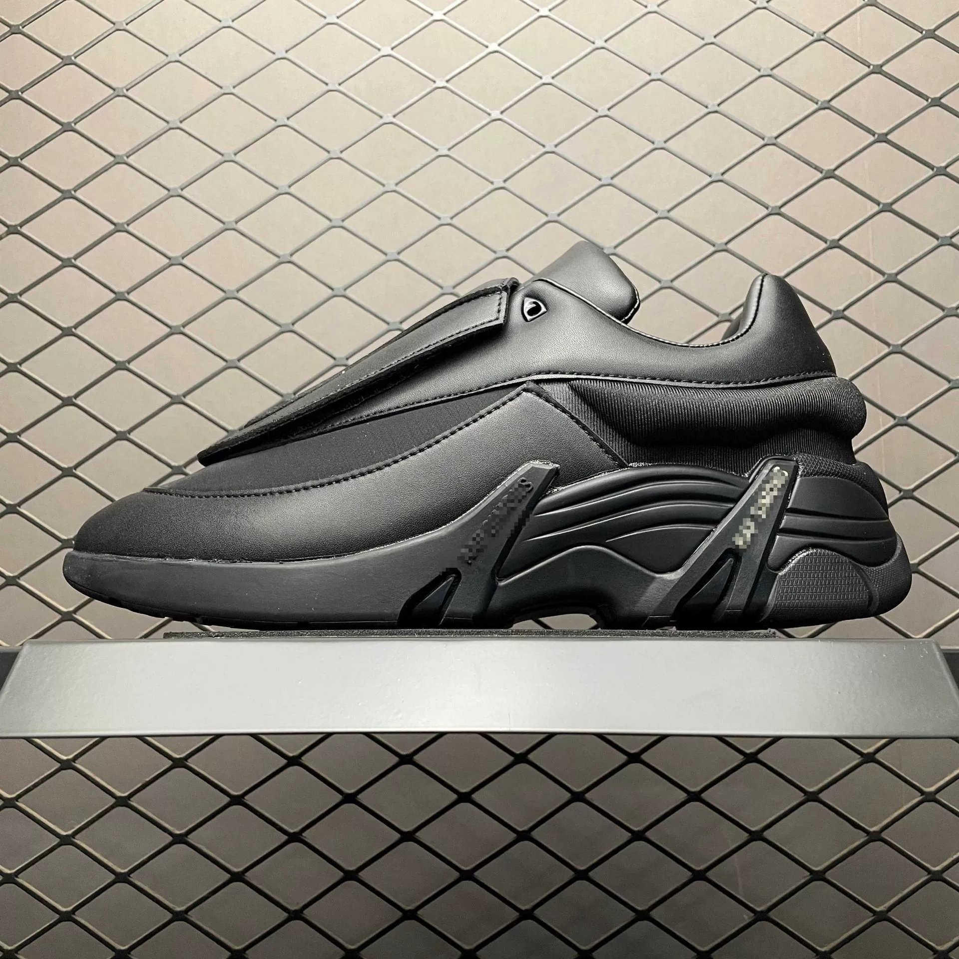 Кеды‑«dad shoes» (RAF Cylon‑21) совместная модель Simons, цветовая подборка, массивная подошва