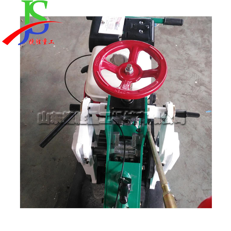 内蒙古大面积起草皮机 手推式草坪移植机 马尼拉高羊茅草铲草机