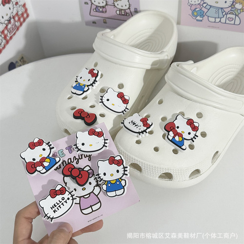 Children's cartoon shoes with holey design, cute and decorative accessories, 3D shoe clips, detachable